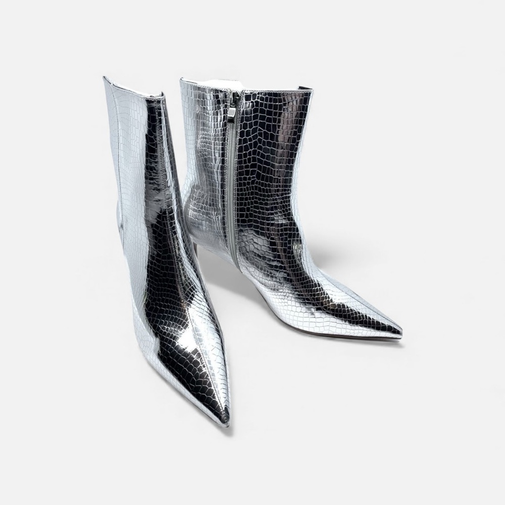 SMASH *New* Silver Fazi Boots 11M